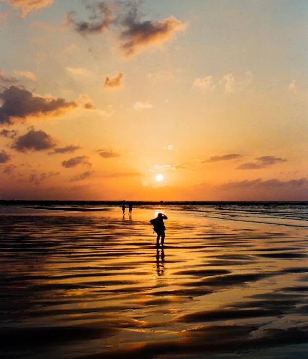 Photo by Zhihao