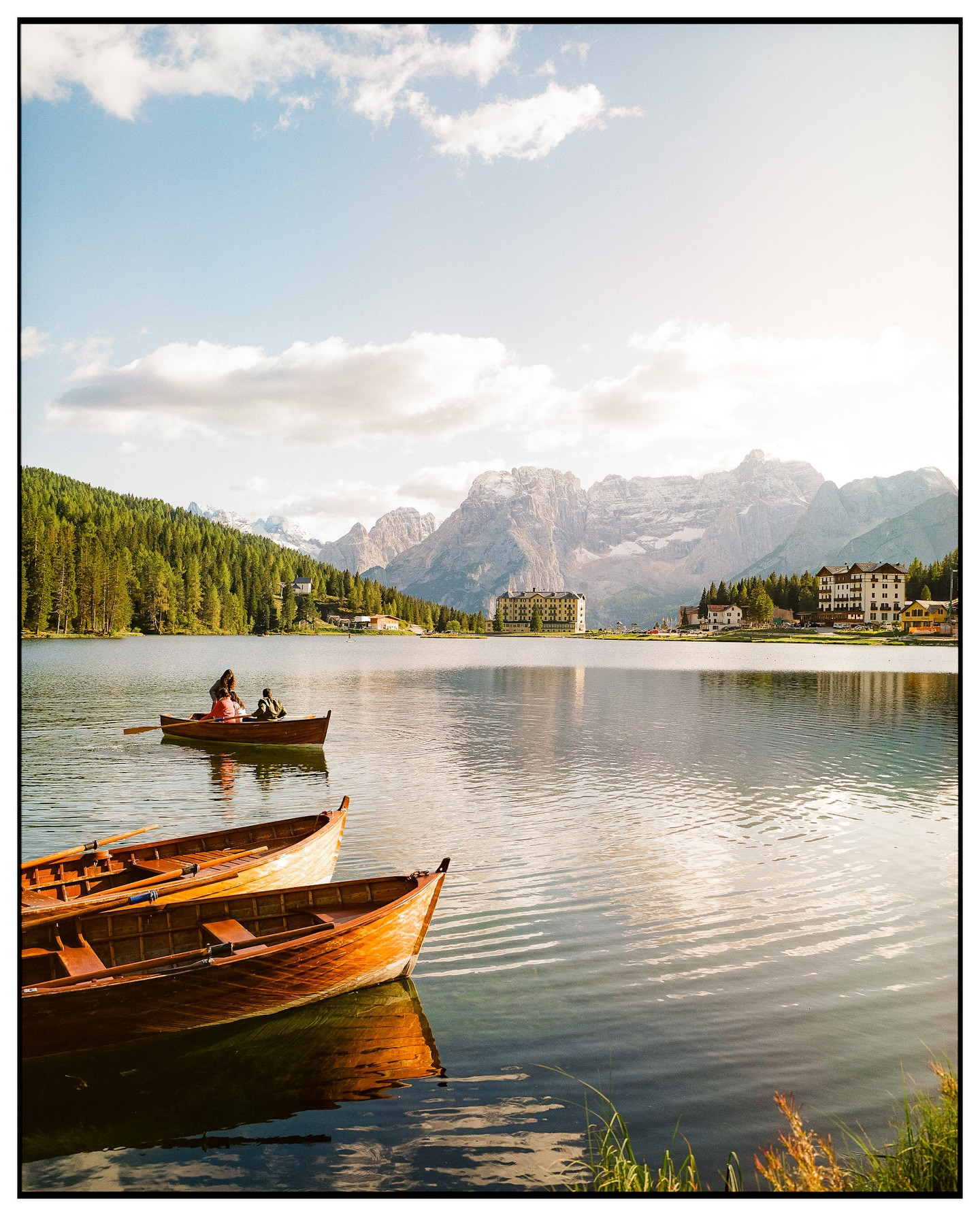 ⠀⁠
📸: @philshootsphilm⁠
🎞: Kodak #Portra400⁠
⠀⁠
#KodakFilm⁣⁠
#KodakProfessional⁠
⠀⁠
“Each frame is so very special and unique, so many decisions and a complex process leading to the final result. You never know what exactly to expect and that is part of the magic of film for me. Also, not getting immediate feedback after pressing the shutter helps me to learn to be patient and cherish each photo. There is just something about film which can't be recreated on any other medium and you can feel it as soon as you see a film photo.”