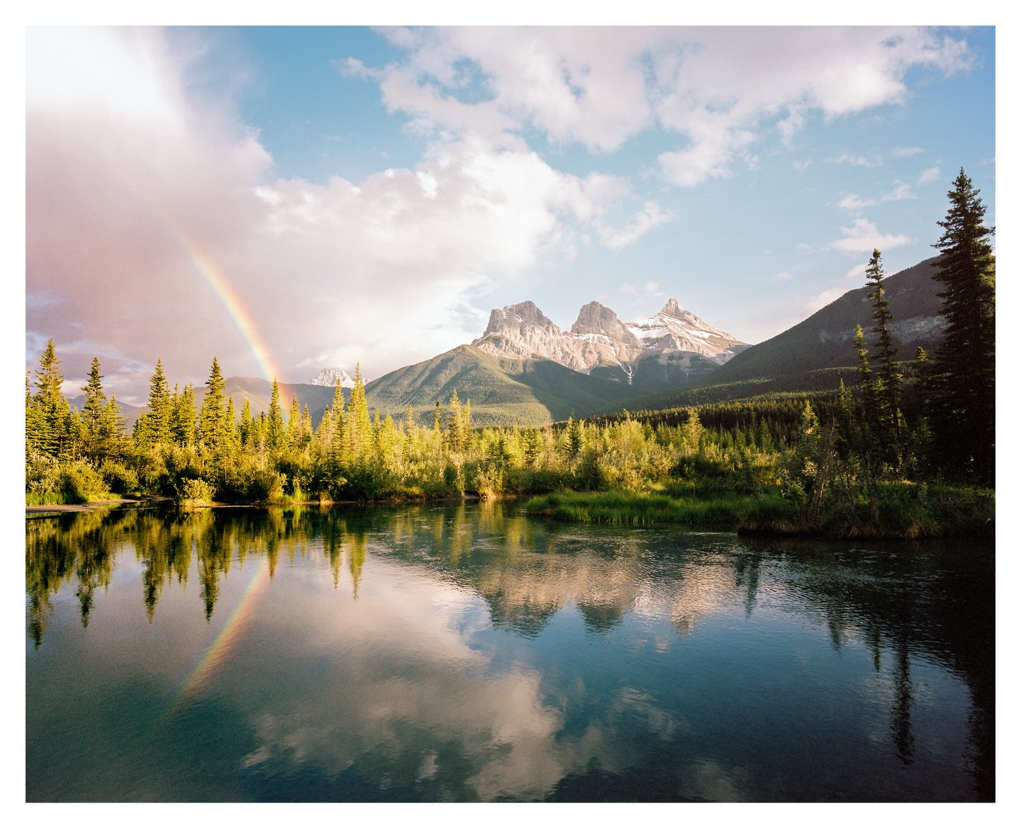 ⠀⁠
📸: @santomarco⁠
🎞: Kodak #Portra400⁠
⠀⁠
#KodakFilm⁣⁠
#KodakProfessional⁠
⠀⁠
“I love shooting Portra 400 because of the flexibility and how it handles dynamic, bright scenes. The color palette is also reliable and it aligns closely with my vision.”